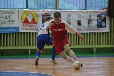 Теперь команде Михаила Иванова необходимо отыгрывать разницу в три гола.